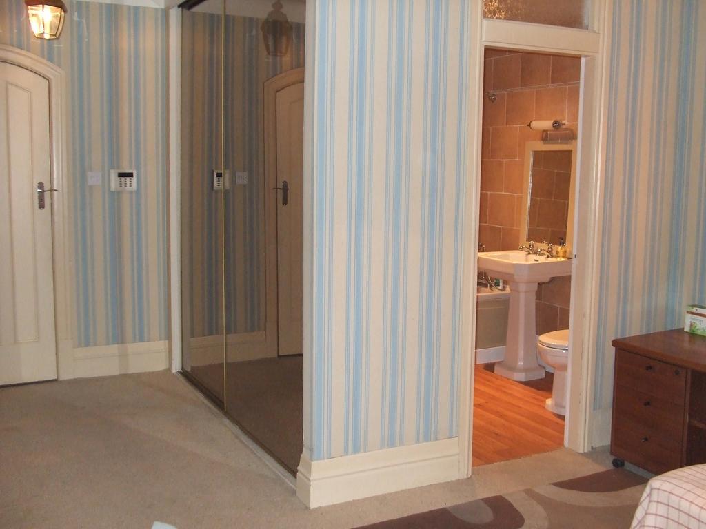 Roseview B&B Rhyl Room photo